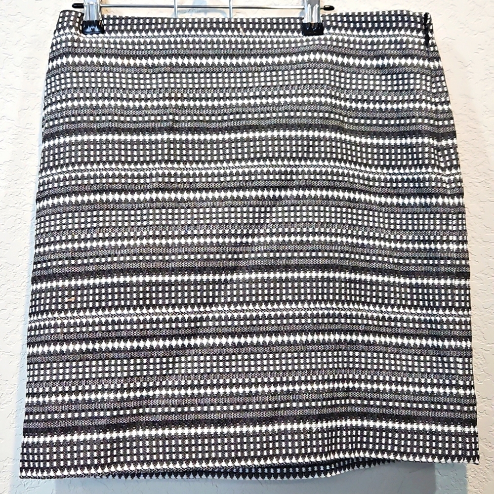 The Limited Tweed Black and White Skirt 4